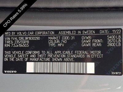 2024 Volvo XC60 B5 AWD Plus Dark Theme