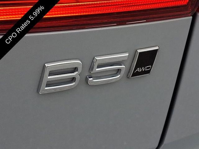 2024 Volvo XC60 B5 AWD Plus Dark Theme