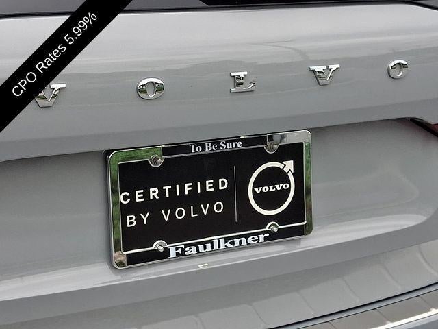 2024 Volvo XC60 B5 AWD Plus Dark Theme