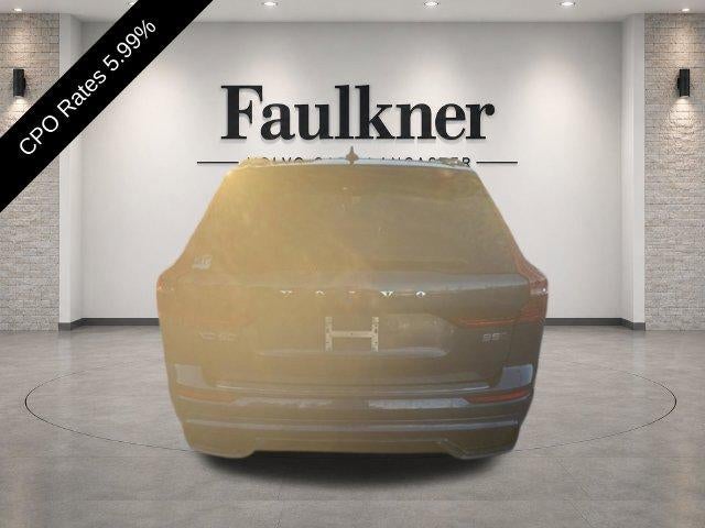 2024 Volvo XC60 B5 AWD Ultimate Dark Theme