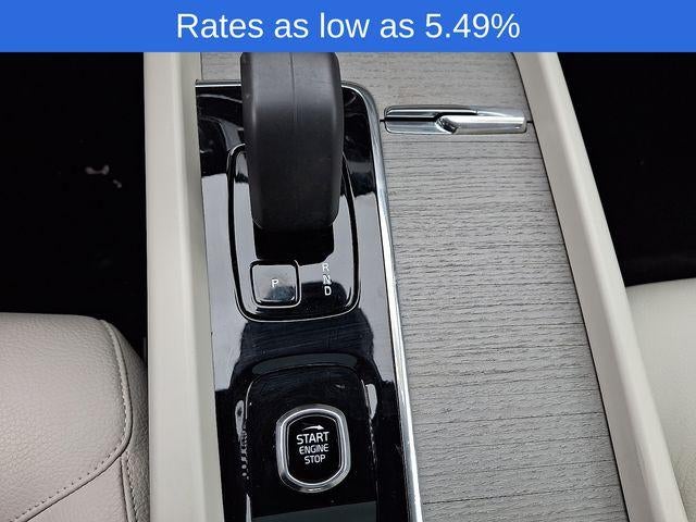 2023 Volvo XC60 B5 AWD Plus Bright Theme