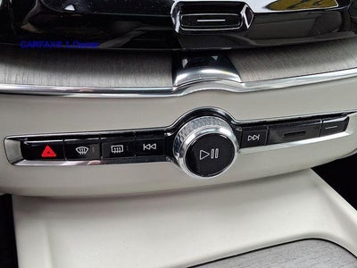 2023 Volvo XC60 B5 AWD Plus Bright Theme