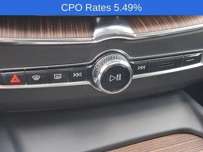 2023 Volvo XC60 B5 AWD Plus Bright Theme