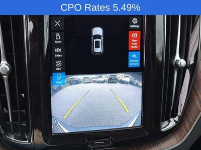 2023 Volvo XC60 B5 AWD Plus Bright Theme