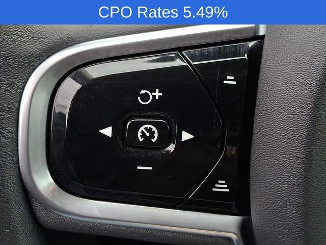 2023 Volvo XC60 B5 AWD Plus Bright Theme