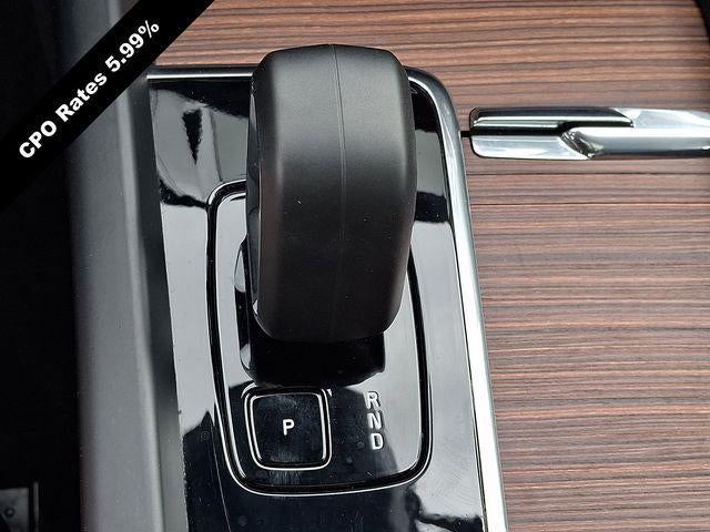 2023 Volvo XC60 B5 AWD Plus Bright Theme