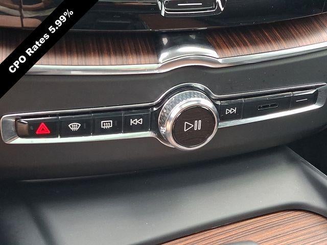 2023 Volvo XC60 B5 AWD Plus Bright Theme