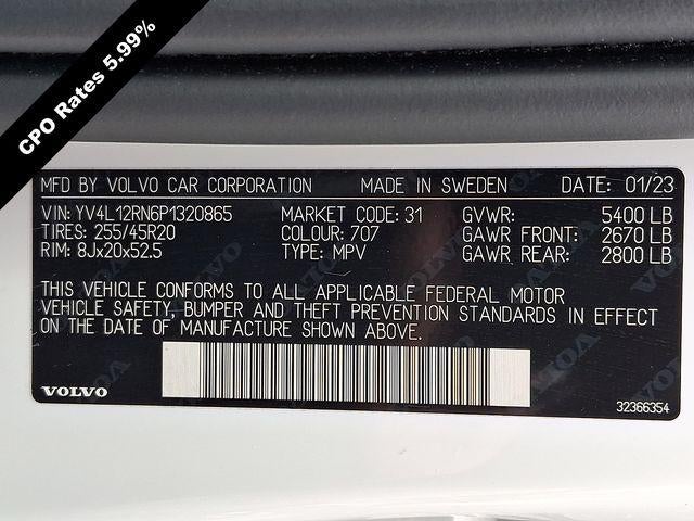 2023 Volvo XC60 B5 AWD Plus Bright Theme