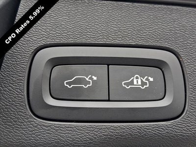 2023 Volvo XC60 B5 AWD Plus Bright Theme
