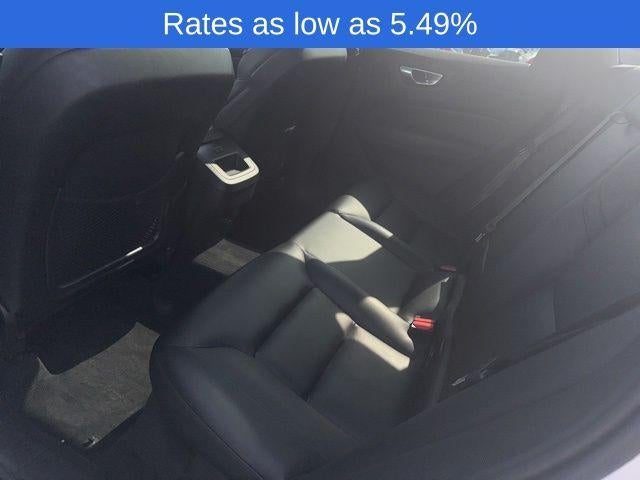 2023 Volvo XC60 B5 AWD Core