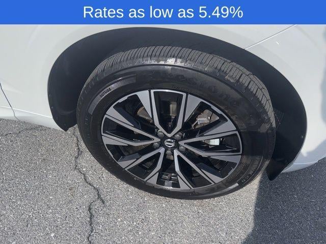 2023 Volvo XC60 B5 AWD Core