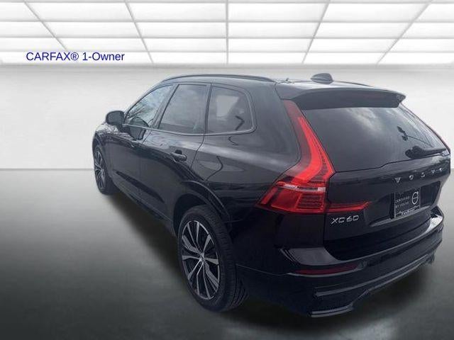 2023 Volvo XC60 B5 AWD Plus Dark Theme