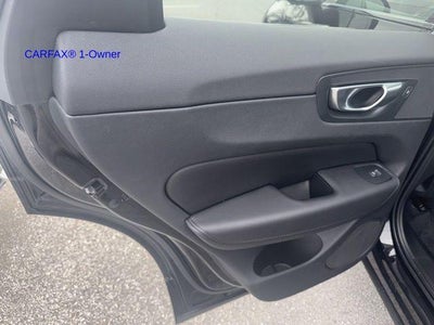 2023 Volvo XC60 B5 AWD Plus Dark Theme