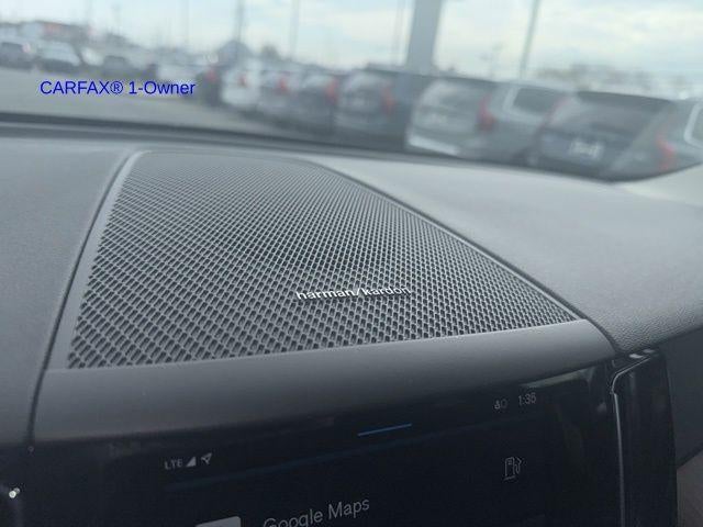 2023 Volvo XC60 B5 AWD Plus Dark Theme