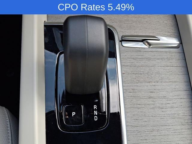 2023 Volvo XC60 B5 AWD Plus Dark Theme