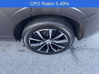2023 Volvo XC60 B5 AWD Plus Dark Theme
