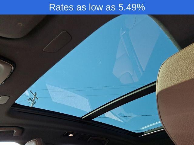 2023 Volvo XC60 B5 AWD Plus Dark Theme