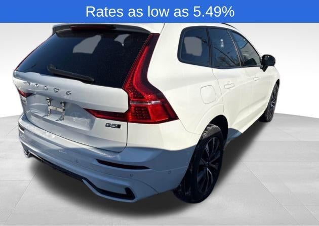 2023 Volvo XC60 B5 AWD Plus Dark Theme