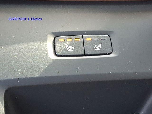 2023 Volvo XC60 B5 AWD Plus Dark Theme