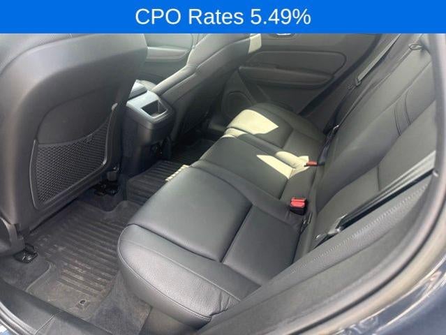 2023 Volvo XC60 B5 AWD Plus Dark Theme