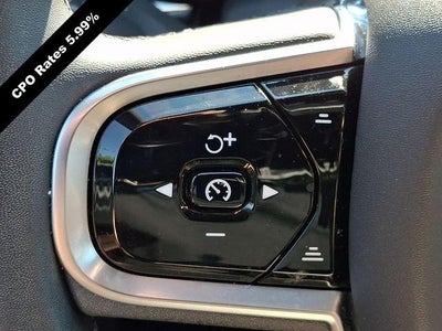 2023 Volvo XC60 B5 AWD Plus Dark Theme