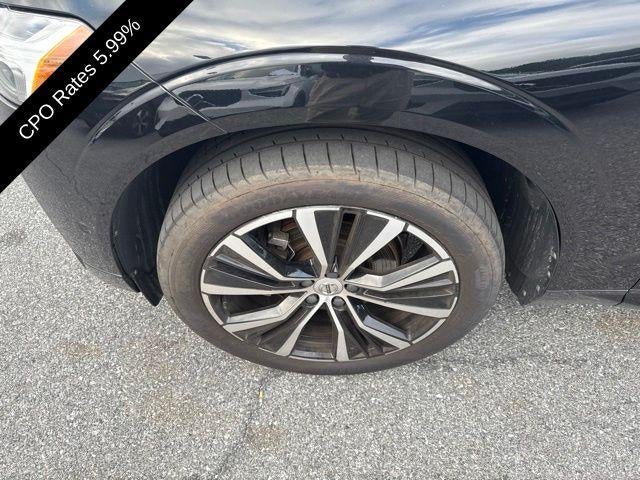 2023 Volvo XC60 B5 AWD Plus Dark Theme
