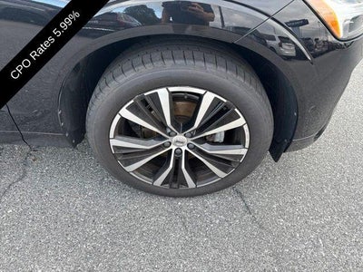 2023 Volvo XC60 B5 AWD Plus Dark Theme