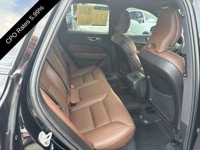 2023 Volvo XC60 B5 AWD Plus Dark Theme