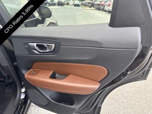 2023 Volvo XC60 B5 AWD Plus Dark Theme