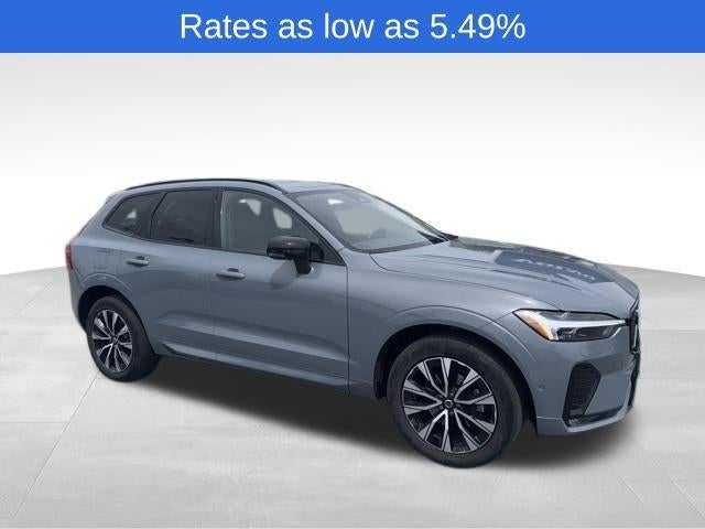 2023 Volvo XC60 B5 AWD Plus Dark Theme