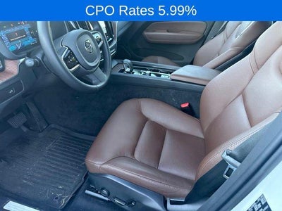 2023 Volvo XC60 B5 AWD Plus Dark Theme