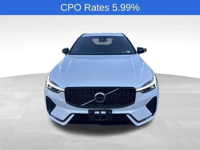 2023 Volvo XC60 B5 AWD Plus Dark Theme