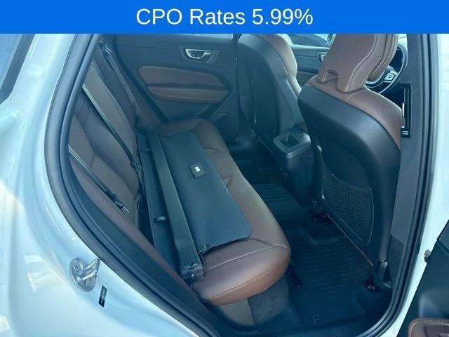 2023 Volvo XC60 B5 AWD Plus Dark Theme
