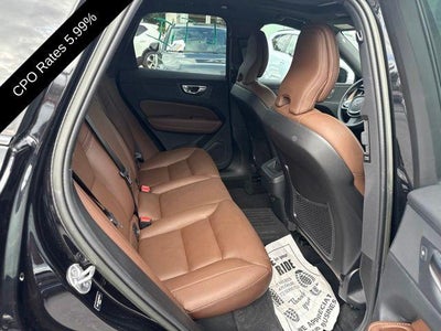 2023 Volvo XC60 B5 AWD Plus Dark Theme