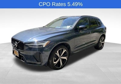 2023 Volvo XC60 B5 AWD Ultimate Dark Theme