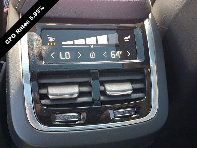 2023 Volvo XC60 B5 AWD Ultimate Dark Theme
