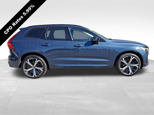 2023 Volvo XC60 B5 AWD Ultimate Dark Theme
