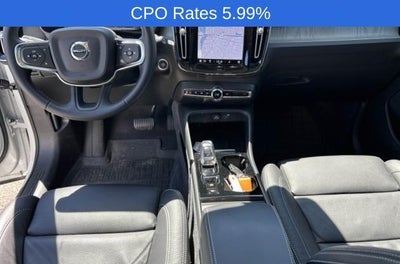 2023 Volvo XC40 B5 AWD Ultimate Bright Theme