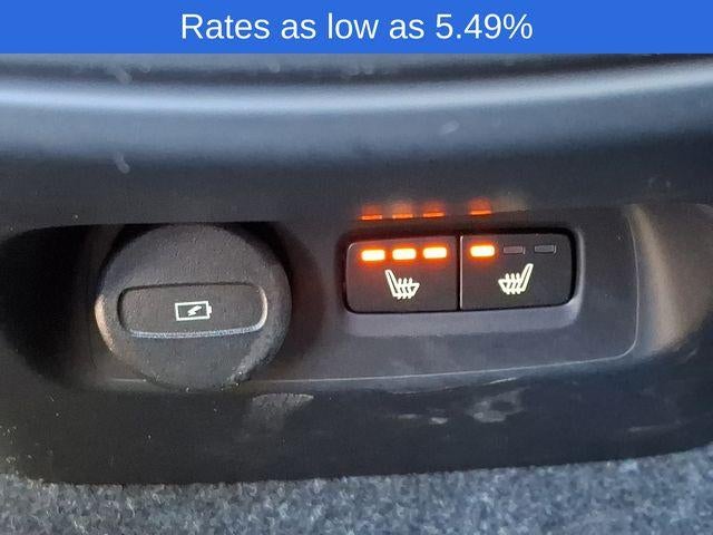 2026 Volvo XC40 B5 AWD Plus