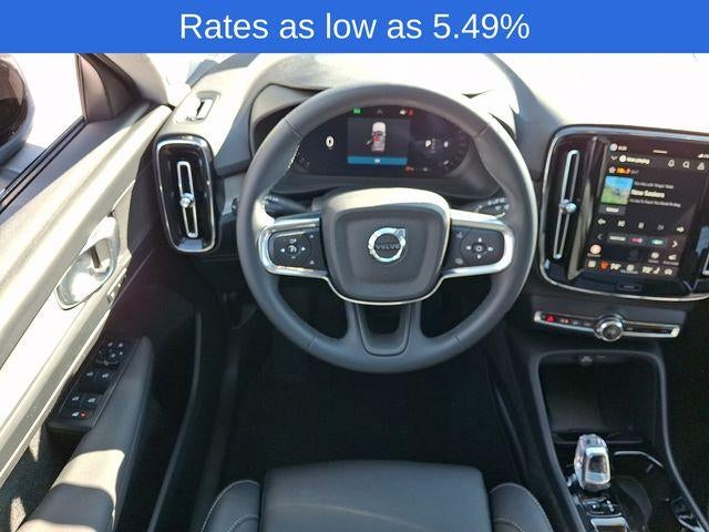 2026 Volvo XC40 B5 AWD Plus