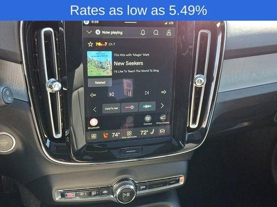 2026 Volvo XC40 B5 AWD Plus