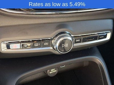 2026 Volvo XC40 B5 AWD Plus