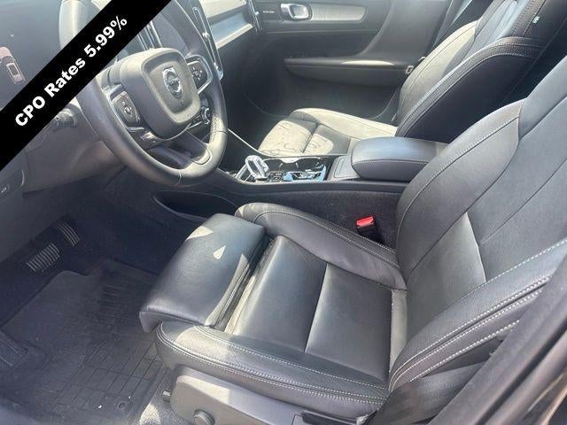 2024 Volvo XC40 B5 AWD Plus Bright Theme