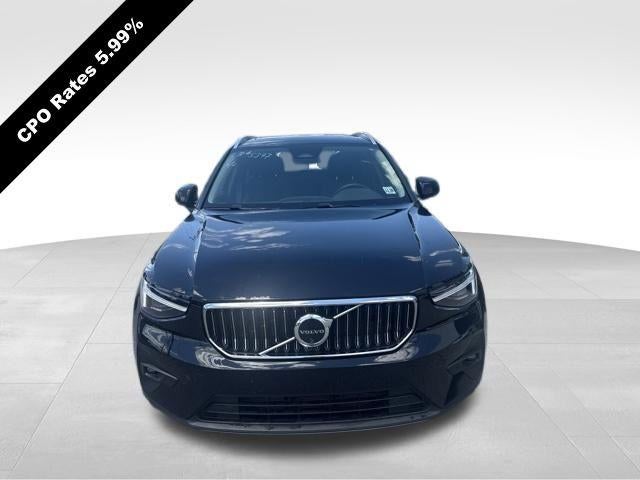 2024 Volvo XC40 B5 AWD Plus Bright Theme