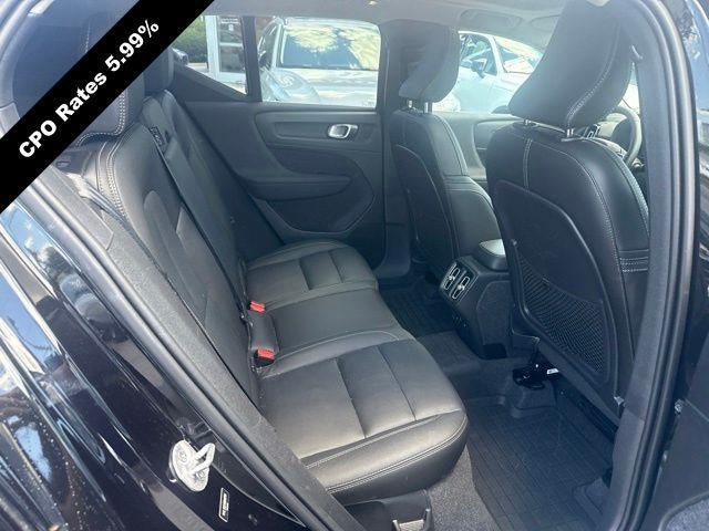 2024 Volvo XC40 B5 AWD Plus Bright Theme