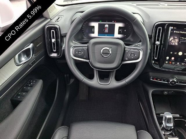 2024 Volvo XC40 B5 AWD Plus Bright Theme