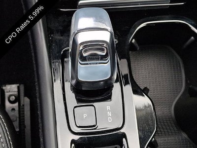 2024 Volvo XC40 B5 AWD Plus Bright Theme