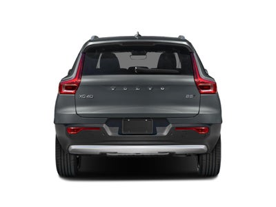 2024 Volvo XC40 B5 AWD Plus Dark Theme
