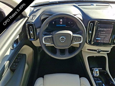 2024 Volvo XC40 B5 AWD Plus Dark Theme
