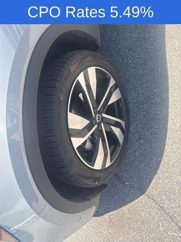 2024 Volvo XC40 B5 AWD Plus Dark Theme